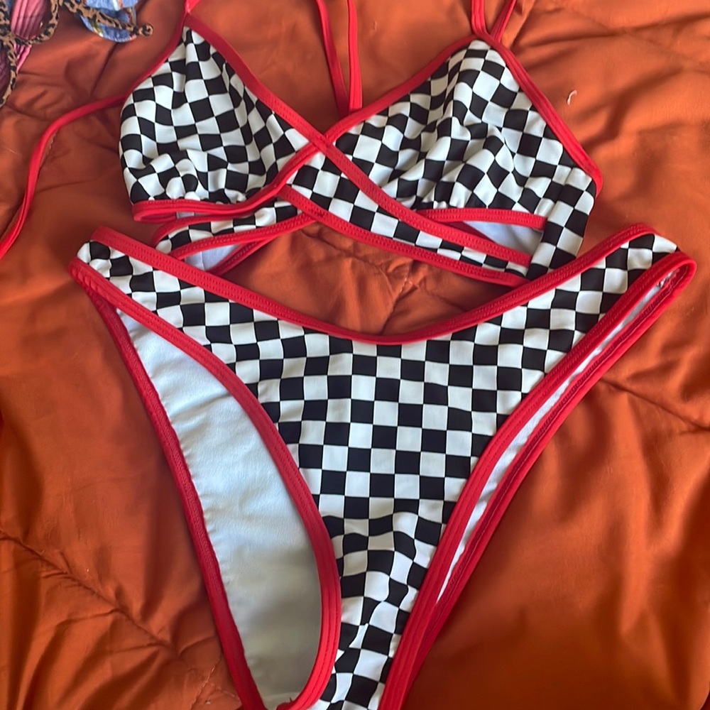 CHECKERED BIKINI RED TRIM